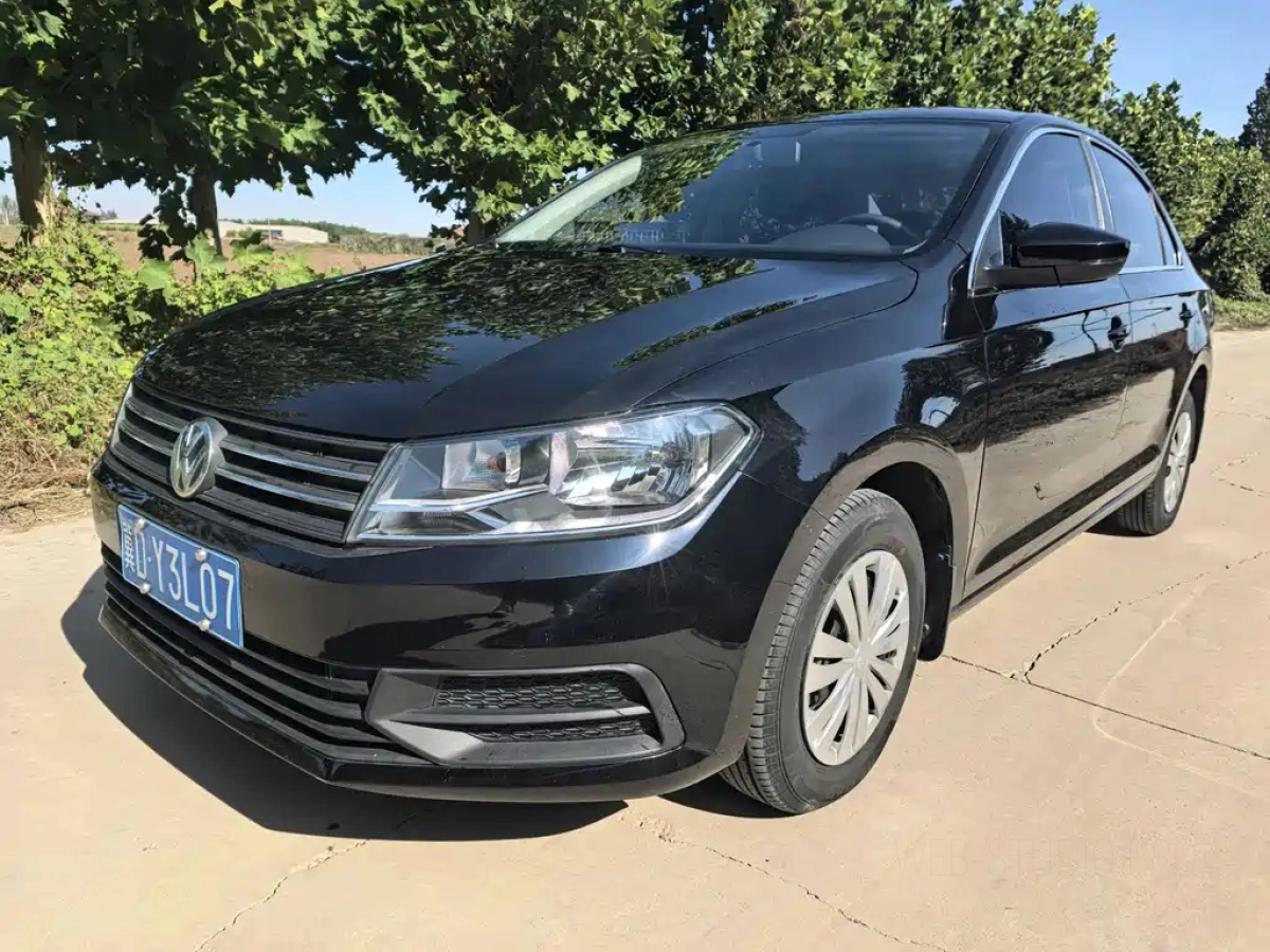 VOLKSWAGEN SANTANA  2021