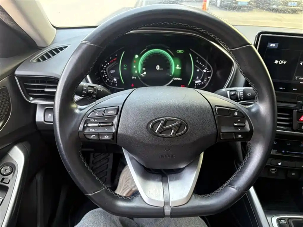 HYUNDAI LAFESTA