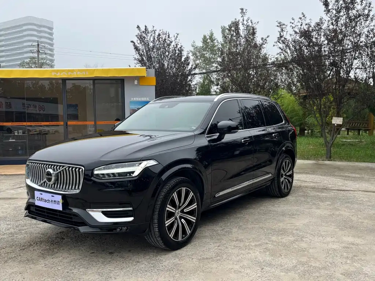 VOLVO XC90  2020