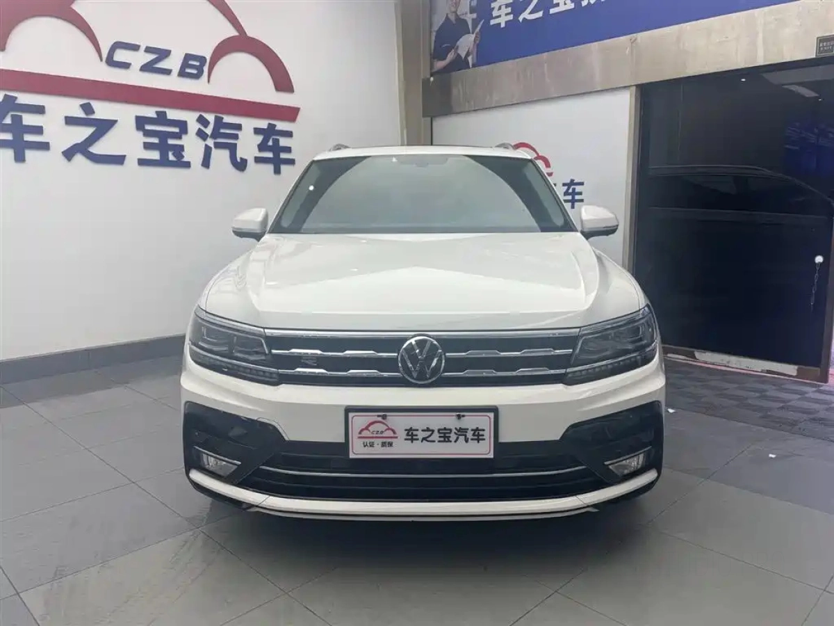 VOLKSWAGEN TIGUAN L