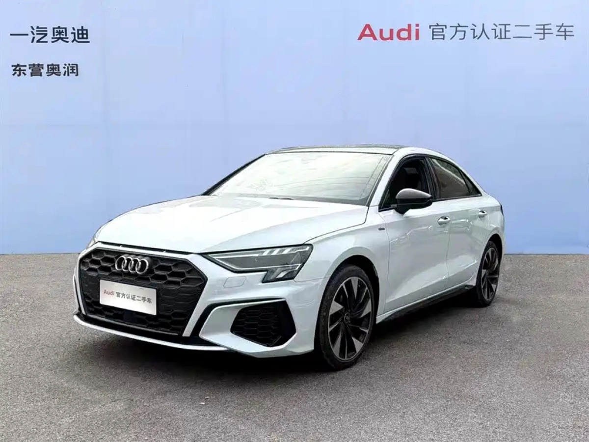 AUDI A3  2023