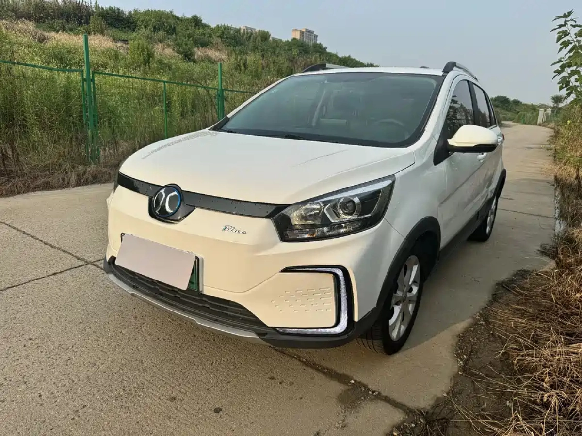 BAIC BJEV EC5
