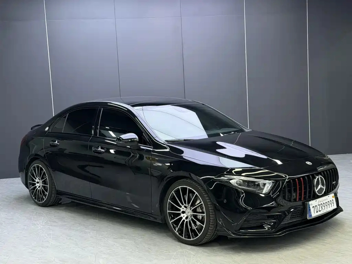 MERCEDES BENZ A-CLASS AMG  2022