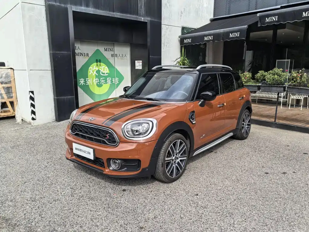 MINI COUNTRYMAN