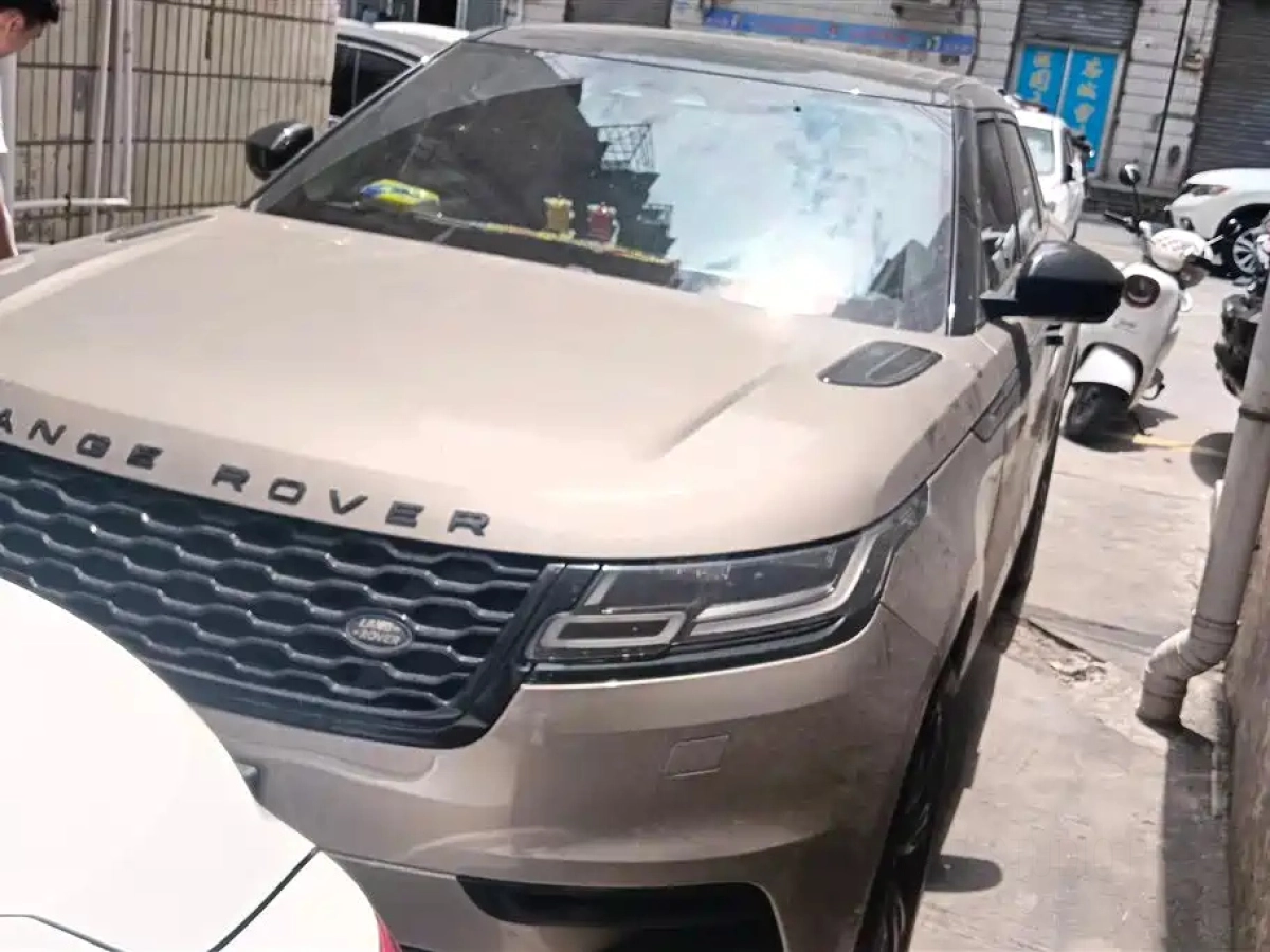 LAND ROVER RANGE ROVER VELAR