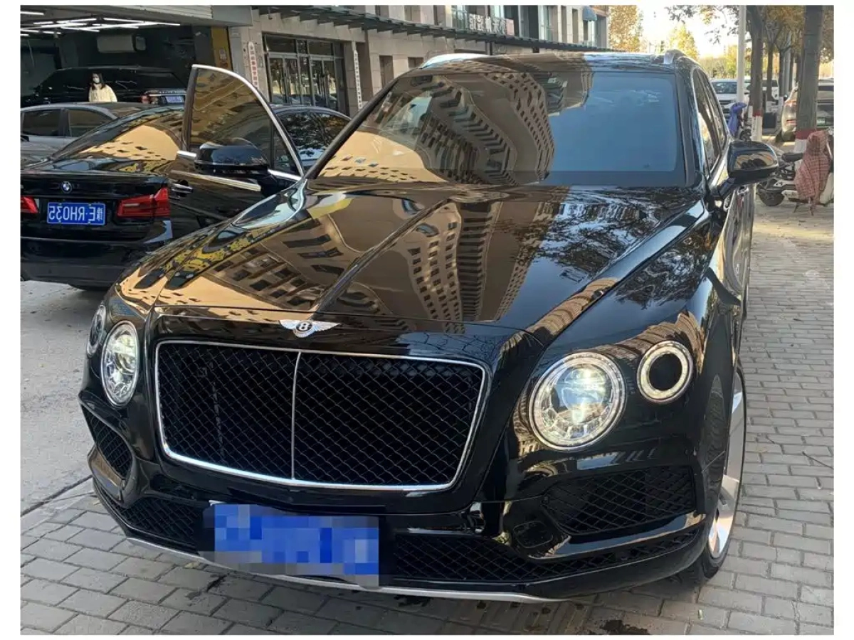 BENTLEY BENTAYGA  2020