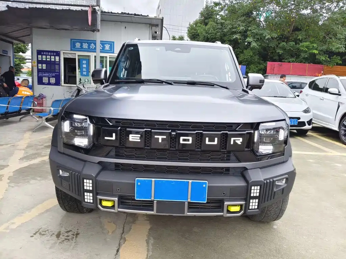 JETOUR TRAVELLER  T2