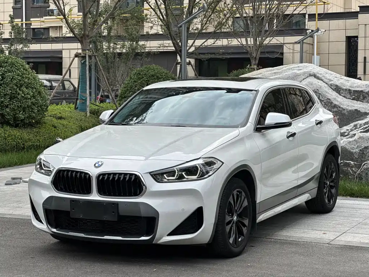 BMW X2