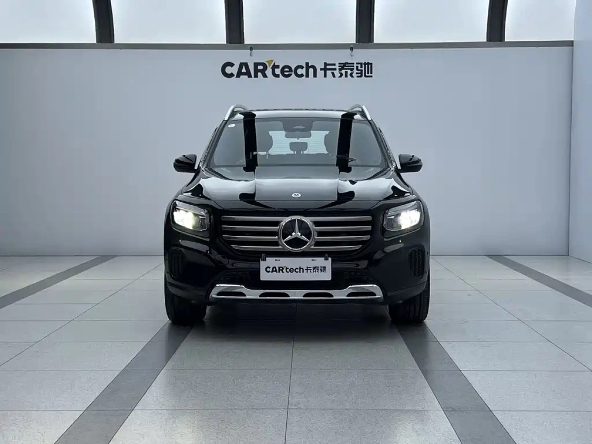 MERCEDES BENZ GLB