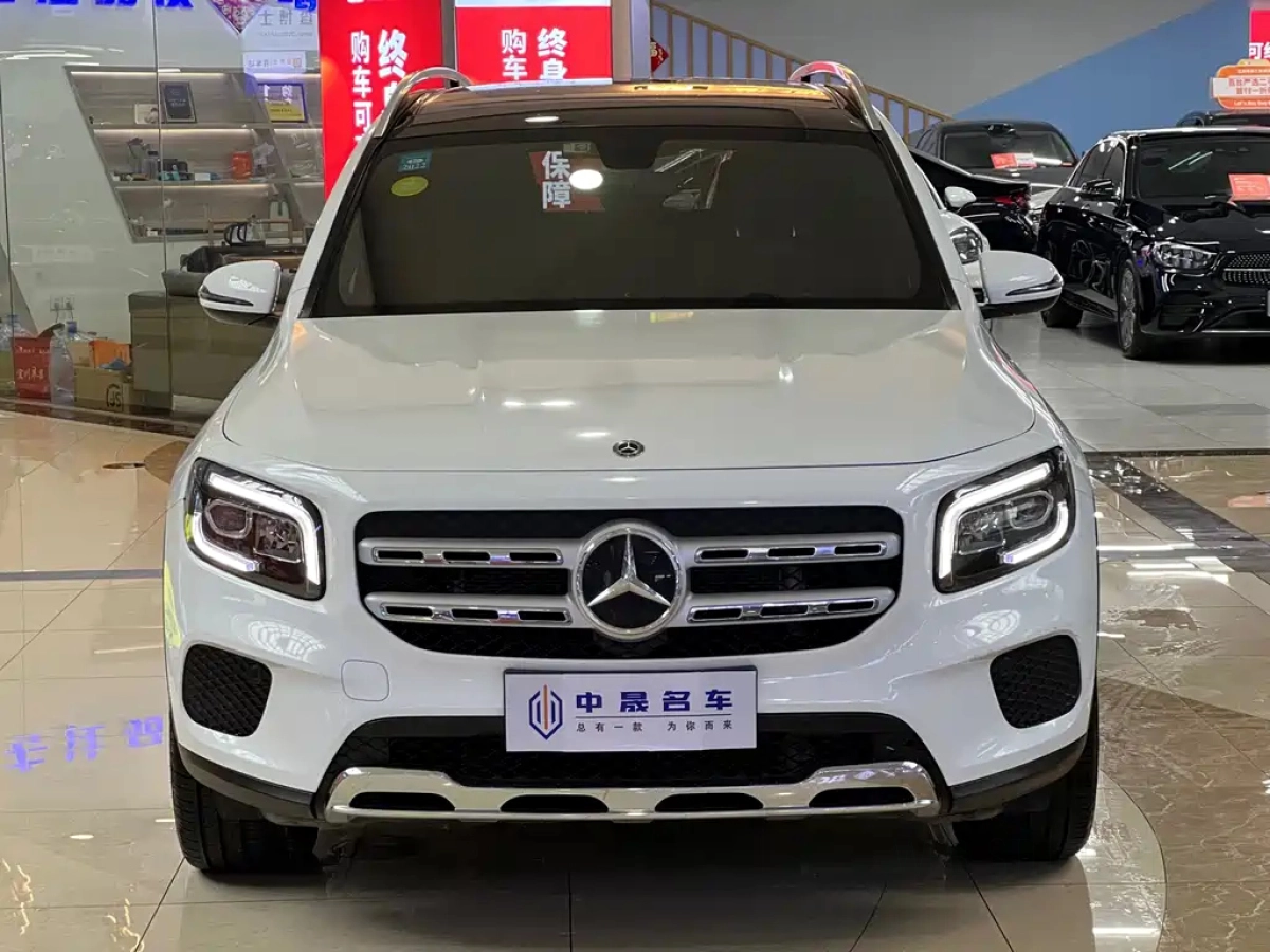 MERCEDES BENZ GLB