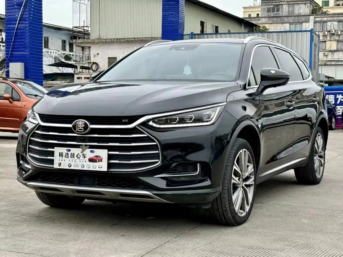 BYD TANG  2020