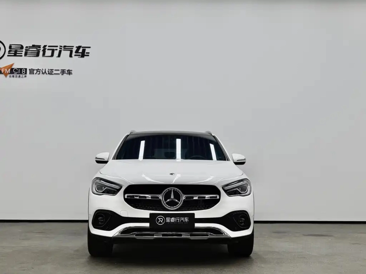 MERCEDES BENZ GLA