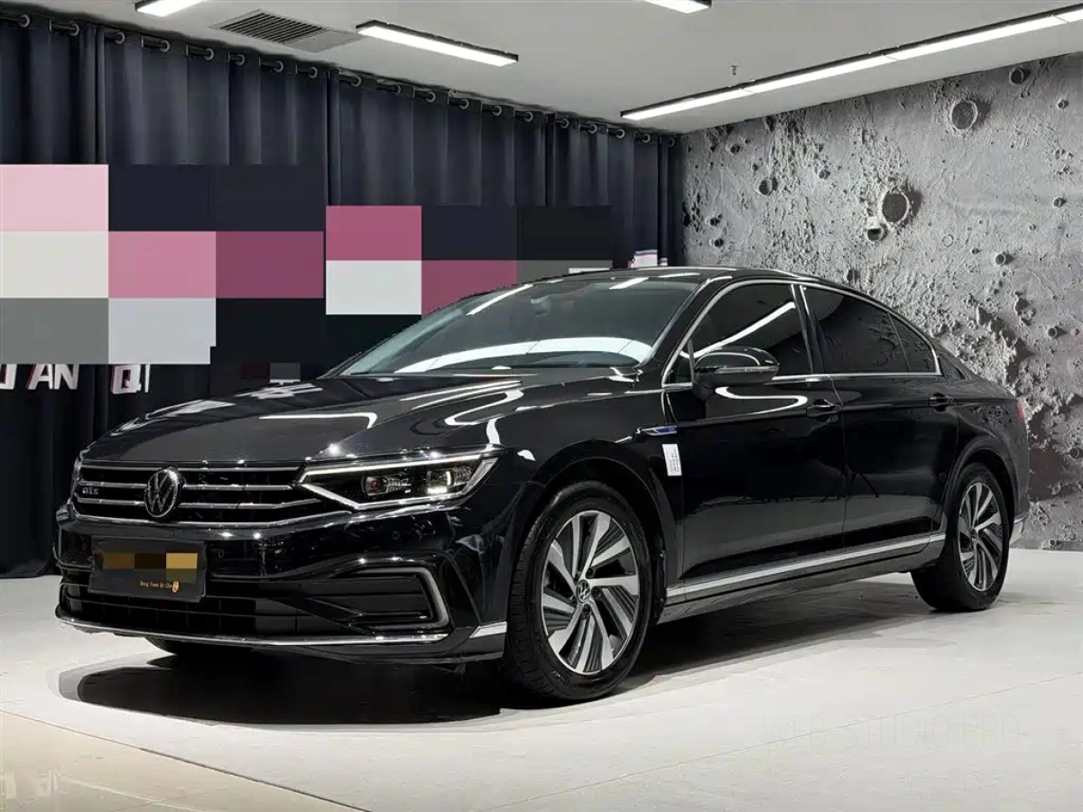 VOLKSWAGEN MAGOTAN GTE PLUG IN HYBRID