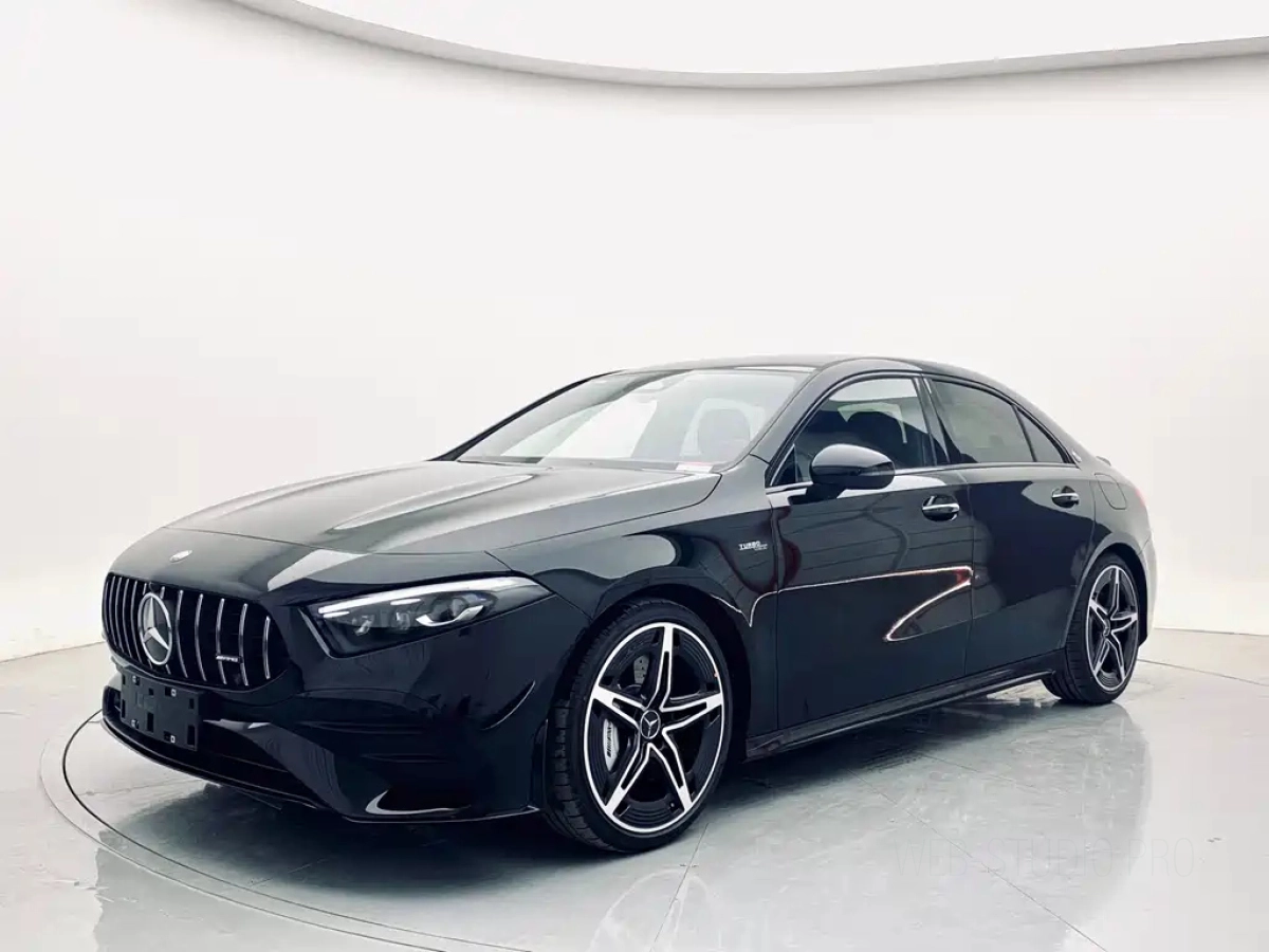 MERCEDES BENZ A-CLASS AMG  2025