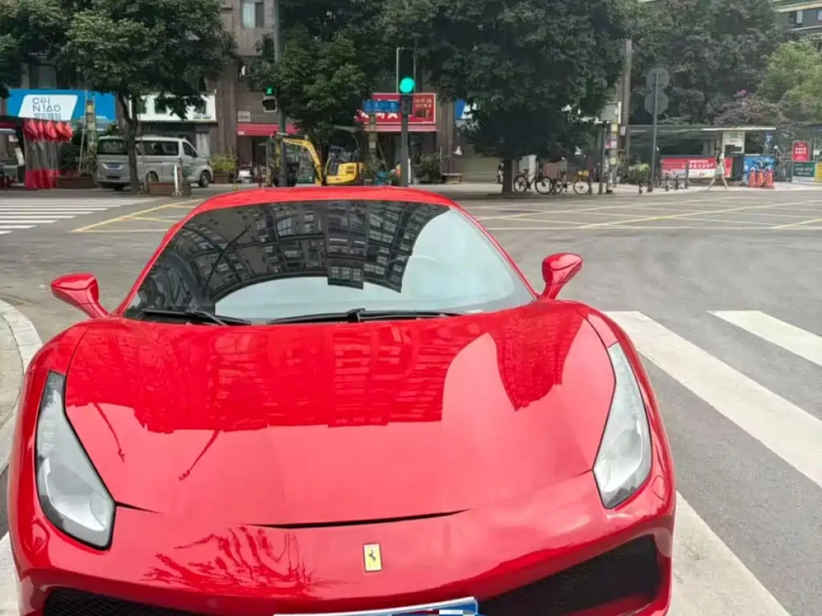 FERRARI 488