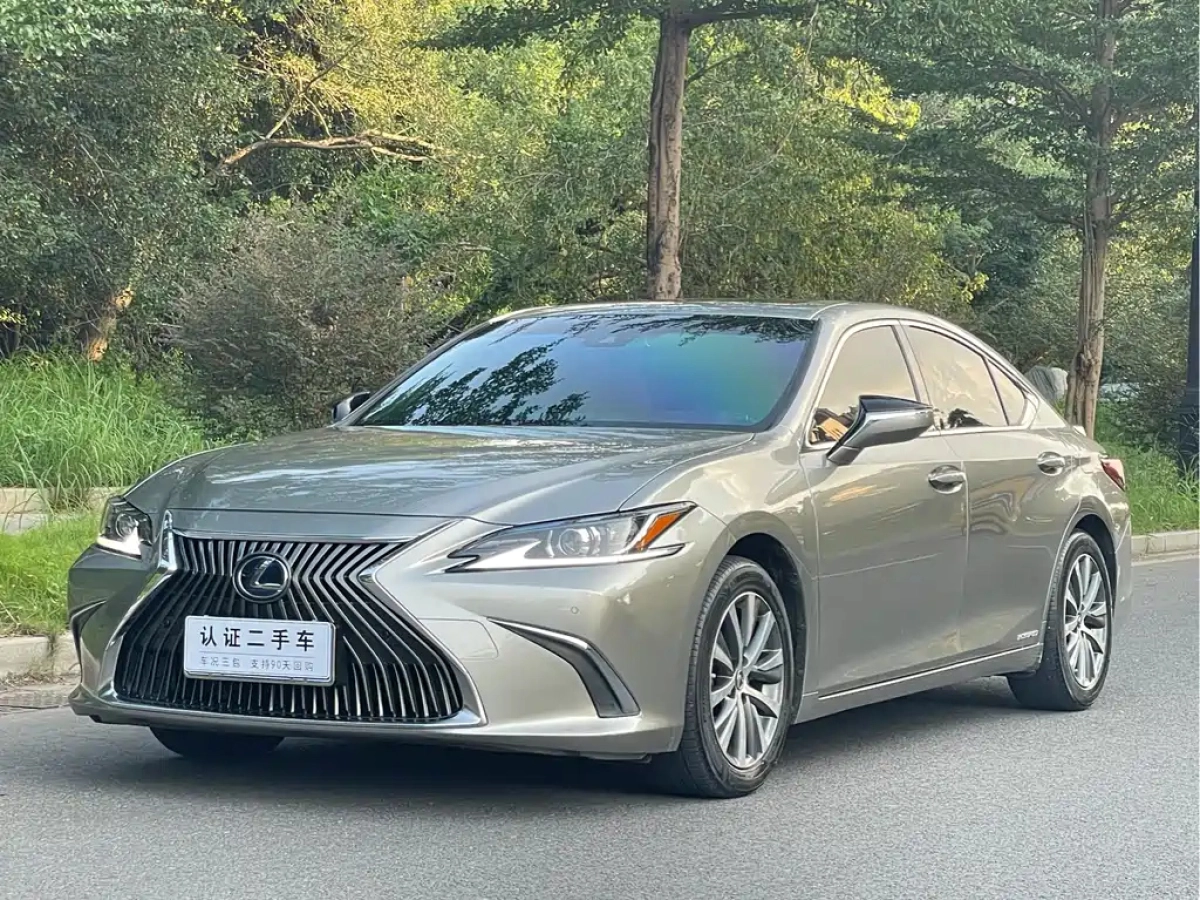 LEXUS ES  2021