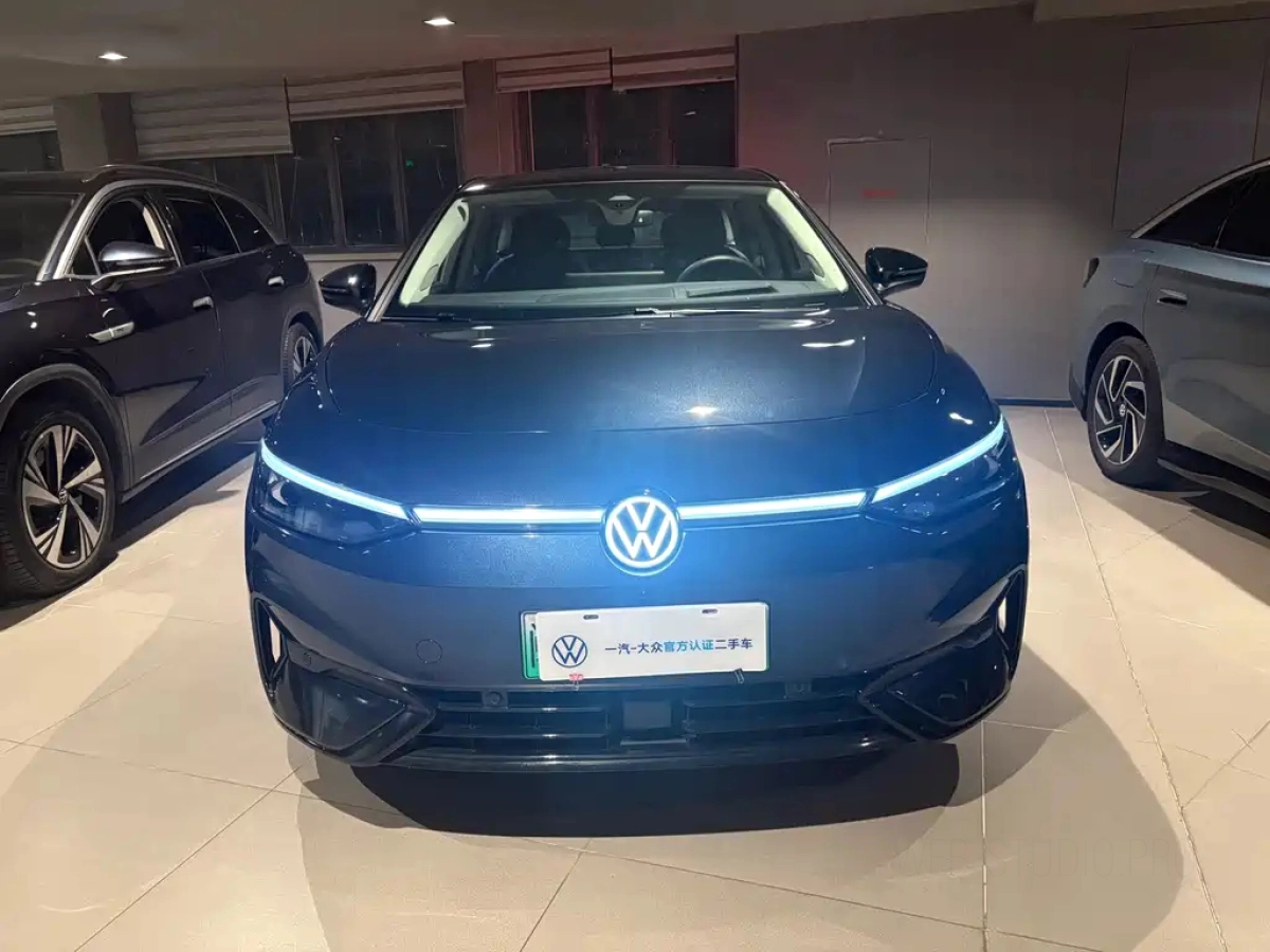 VOLKSWAGEN ID.7 VIZZION