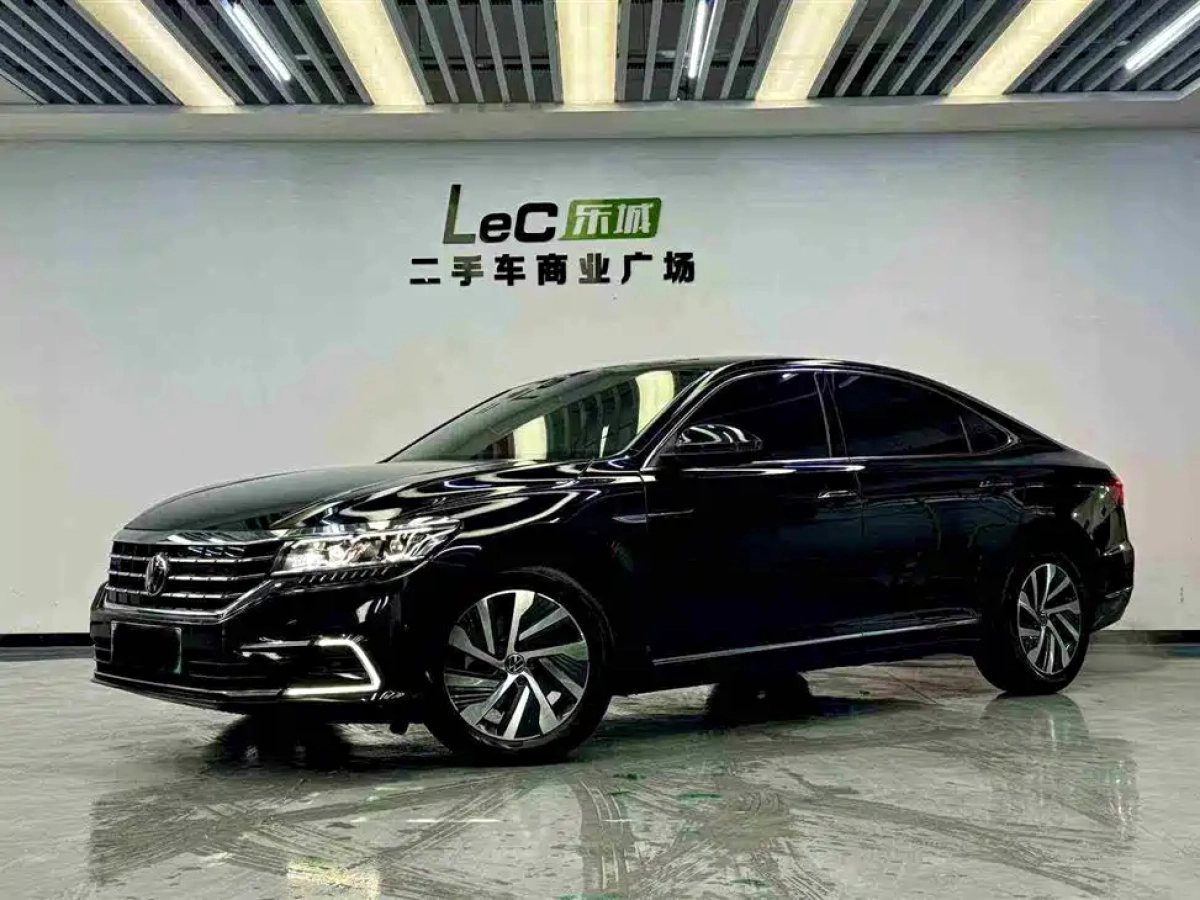 VOLKSWAGEN PASSAT NEW ENERGY  2020