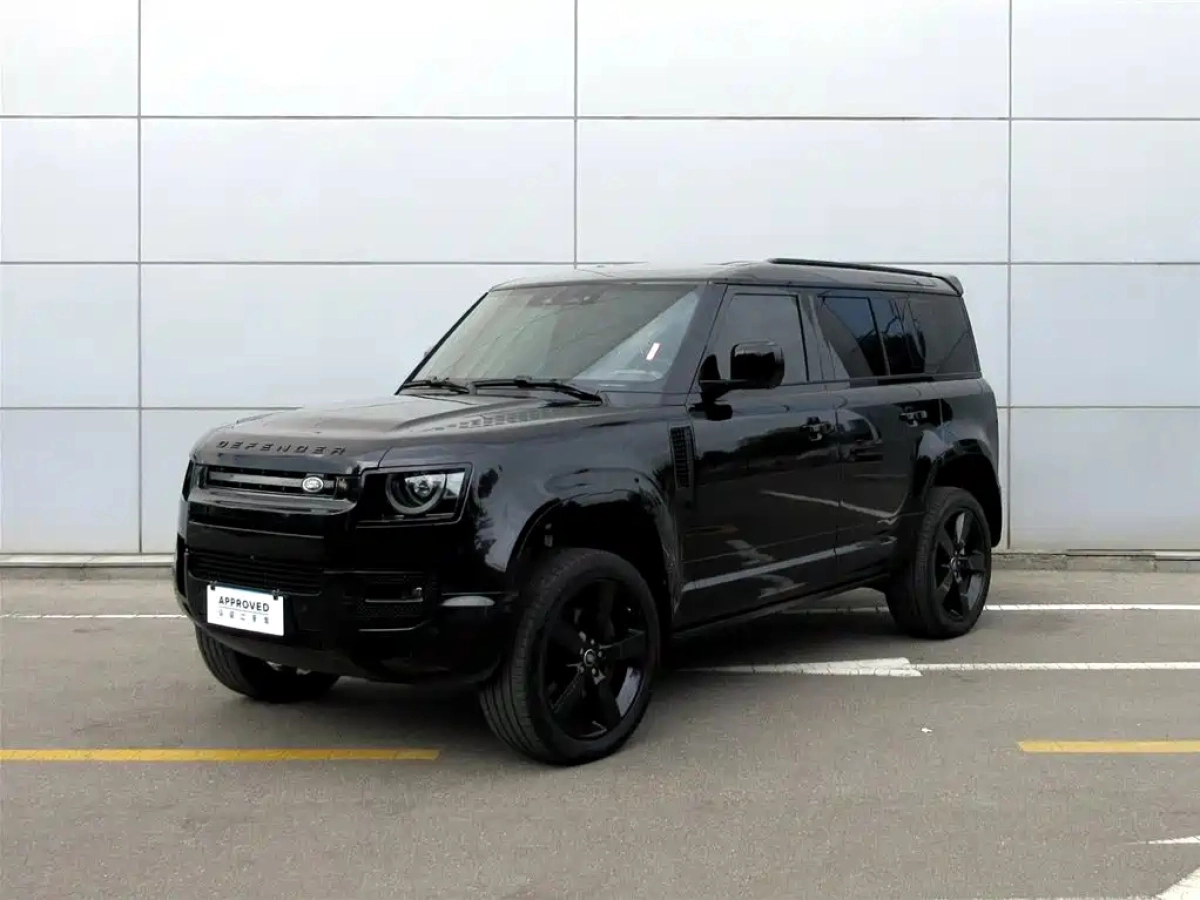 LAND ROVER DEFENDER  2025