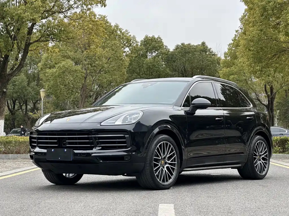 PORSCHE CAYENNE