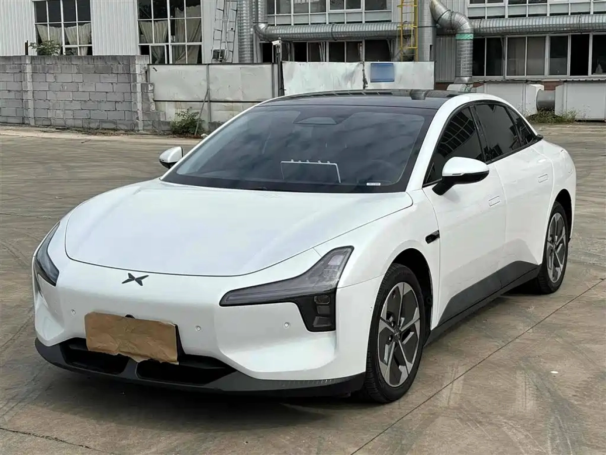 XPENG MOTORS MONA M03