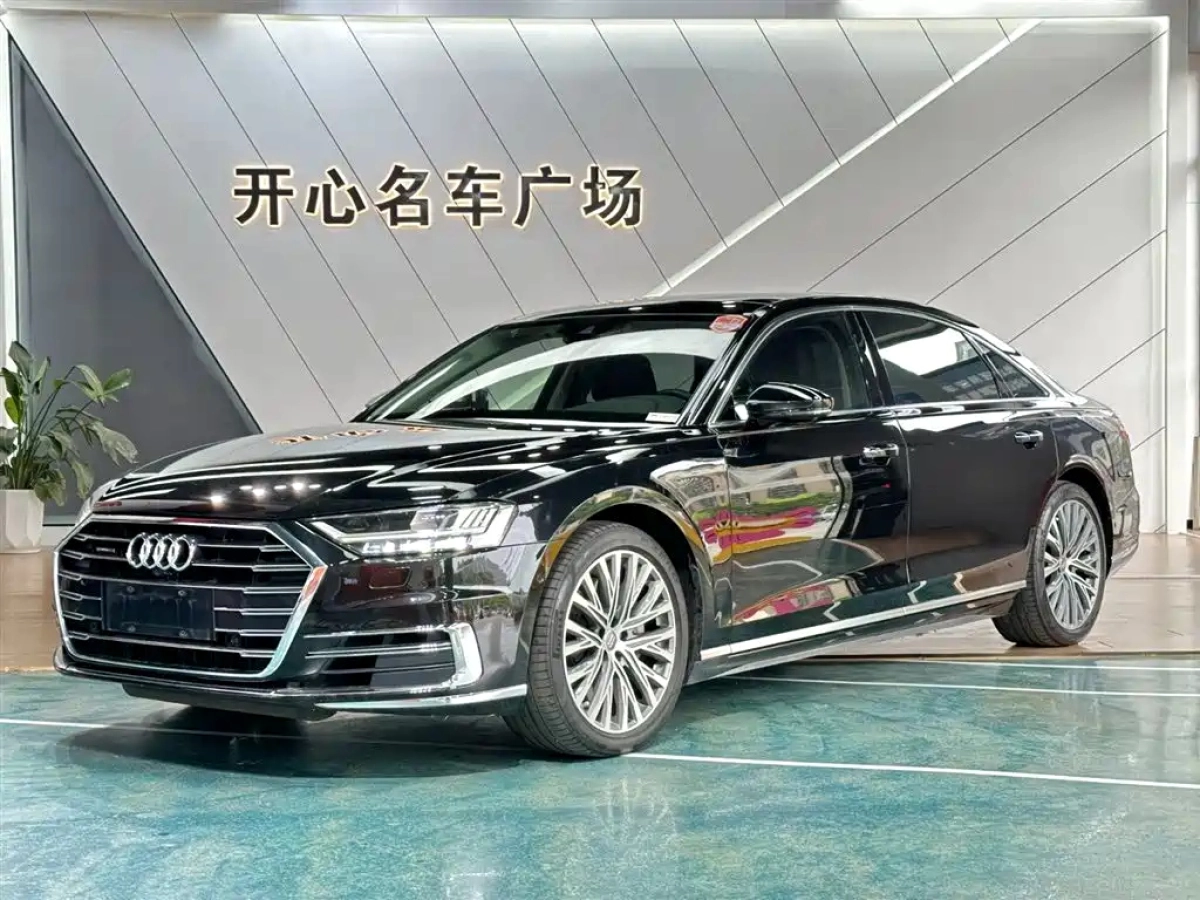 AUDI A8