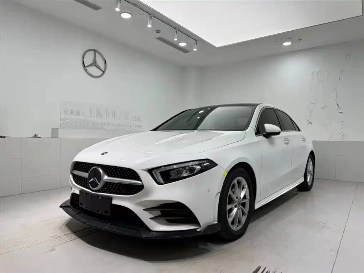 MERCEDES BENZ A-CLASS  2019