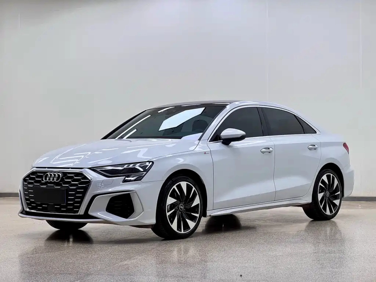 AUDI A3  2022