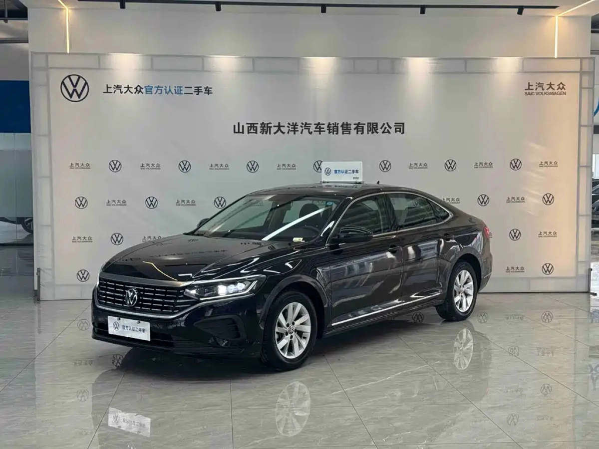 VOLKSWAGEN PASSAT  2022