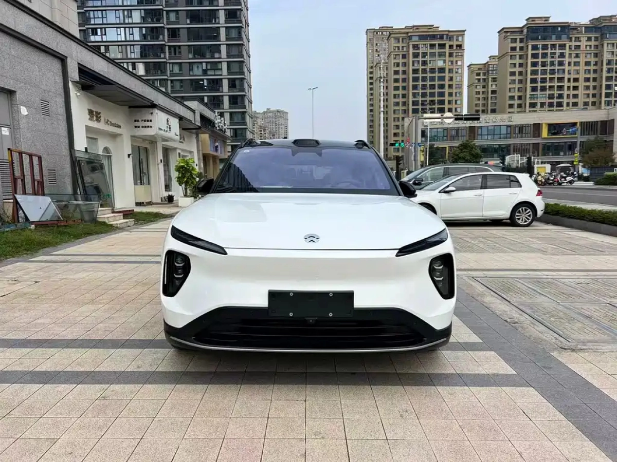 NIO ES6