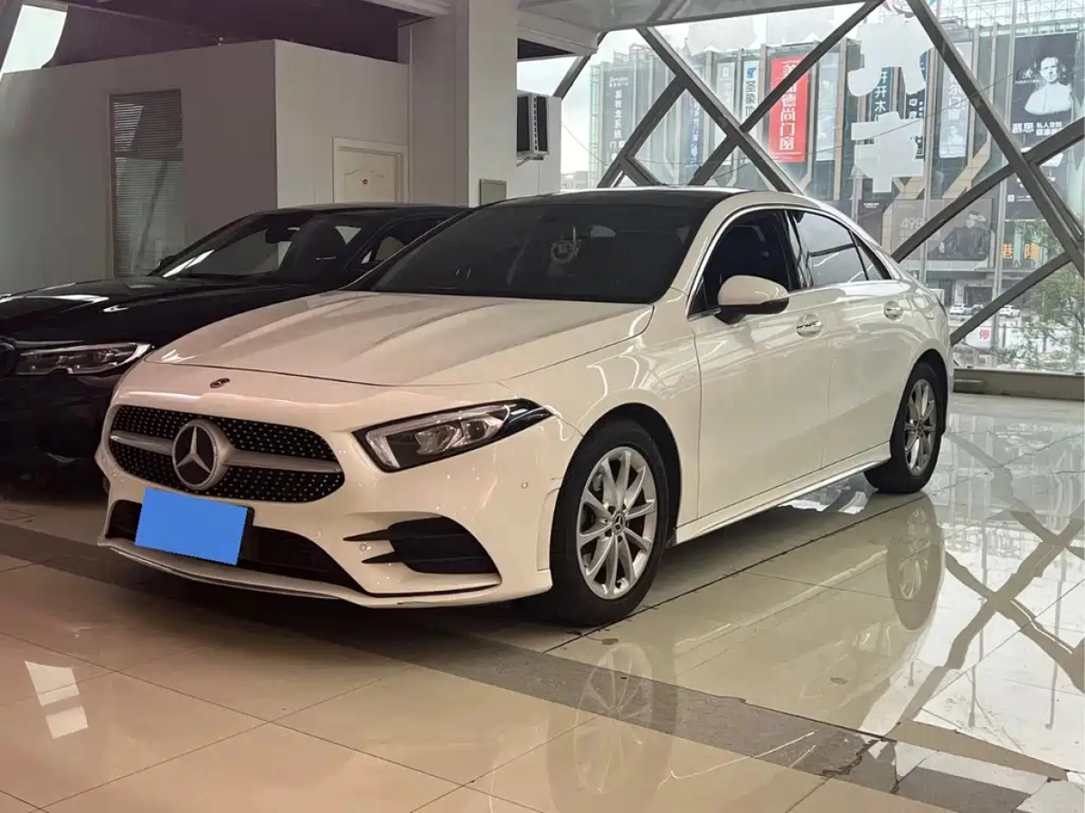 MERCEDES BENZ A-CLASS  2019