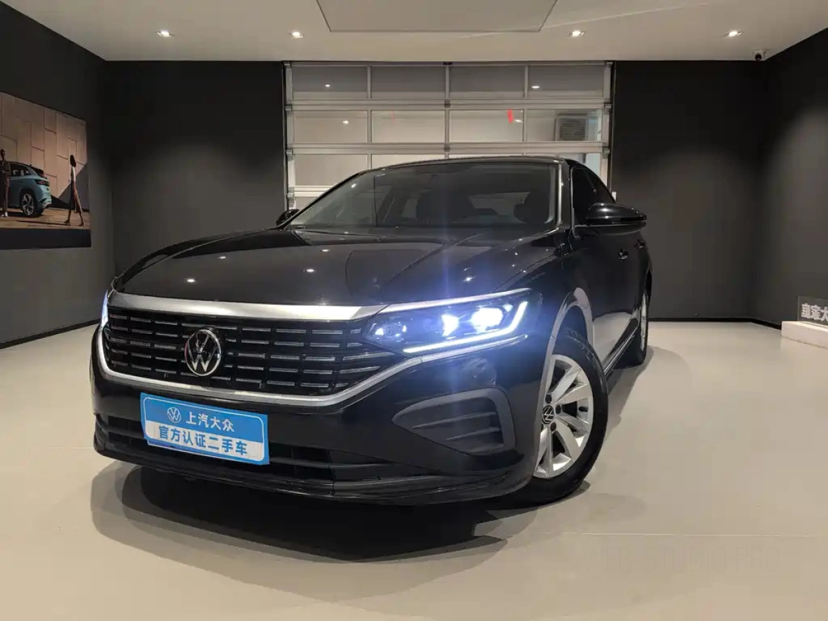 VOLKSWAGEN PASSAT  2022