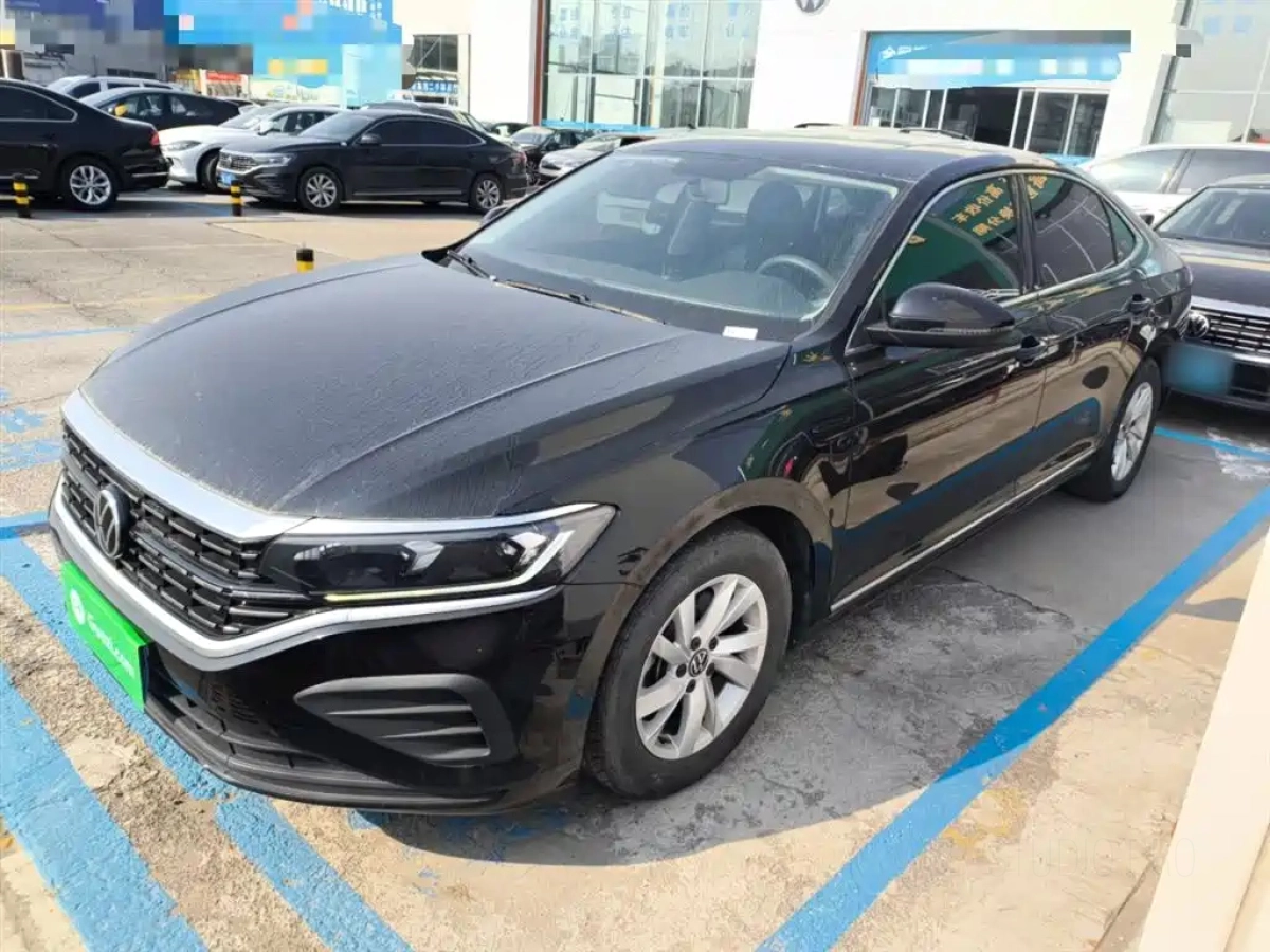 VOLKSWAGEN PASSAT  2022