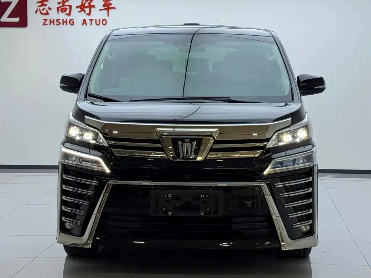 TOYOTA VELLFIRE