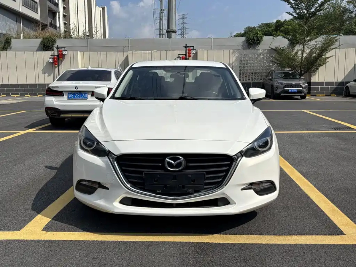 MAZDA 3 AXELA