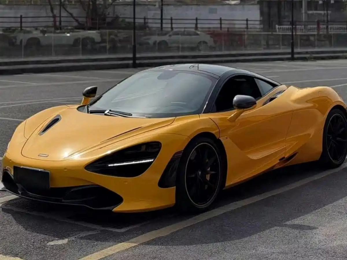 MCLAREN 720S