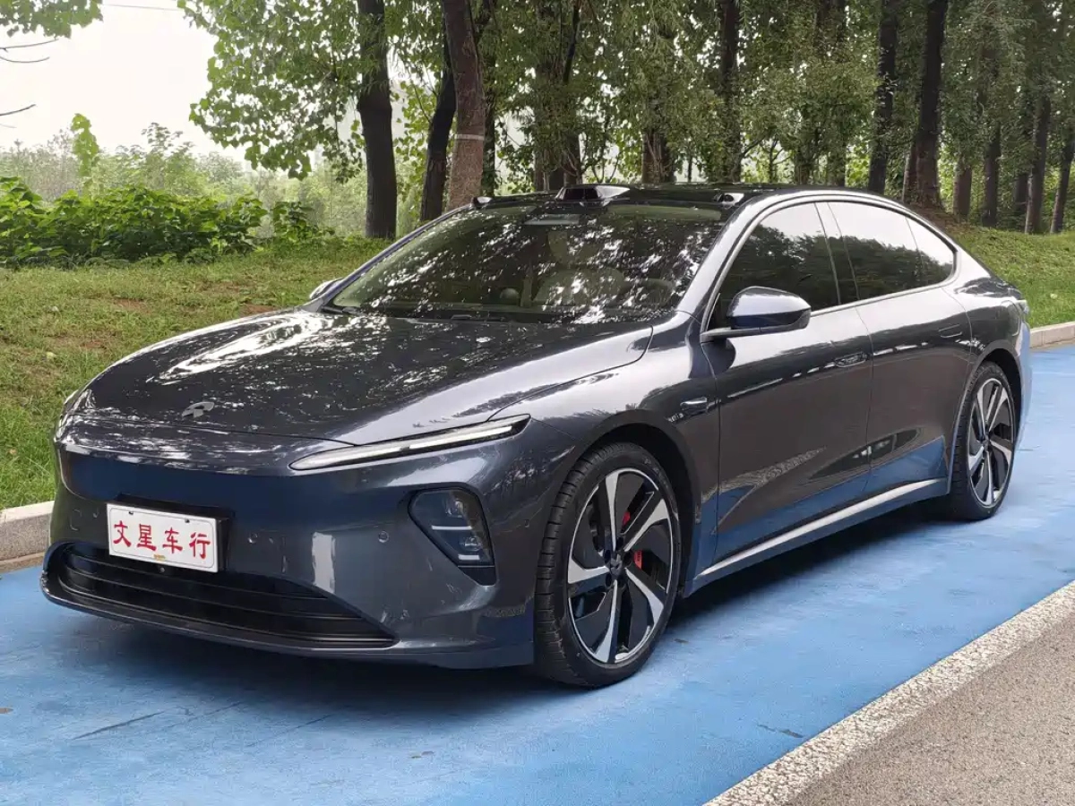 NIO ET7