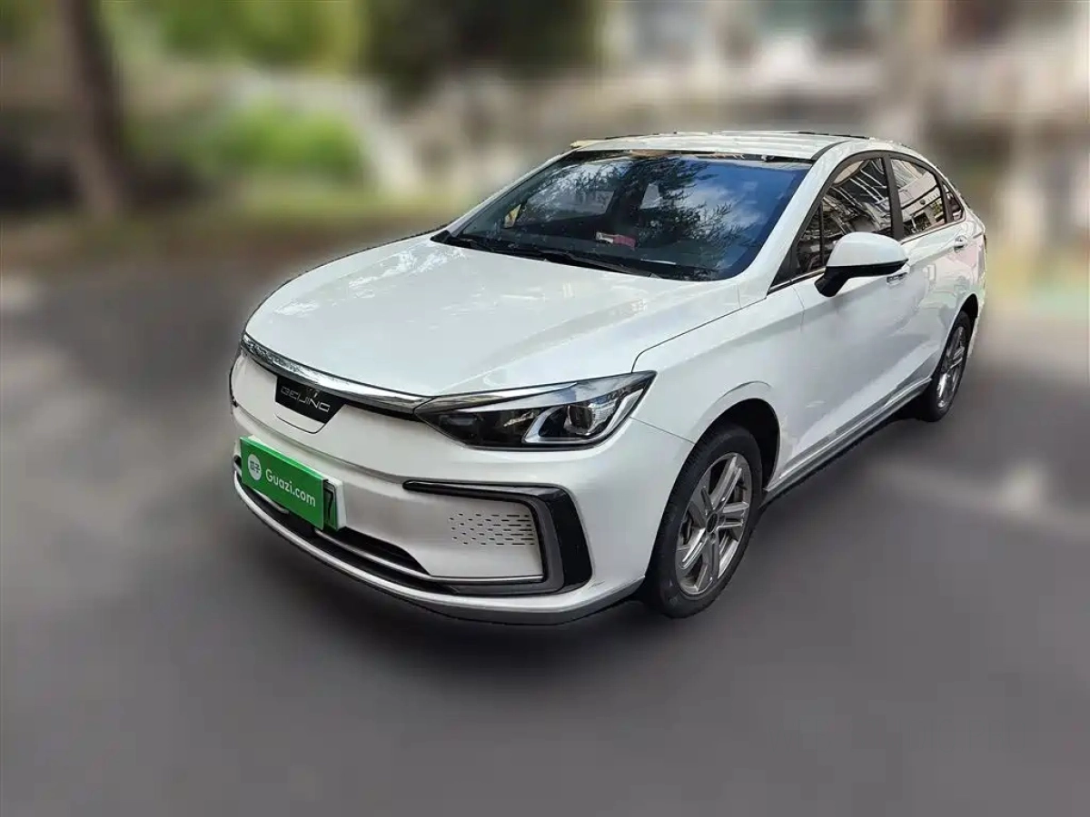 BAIC EU5
