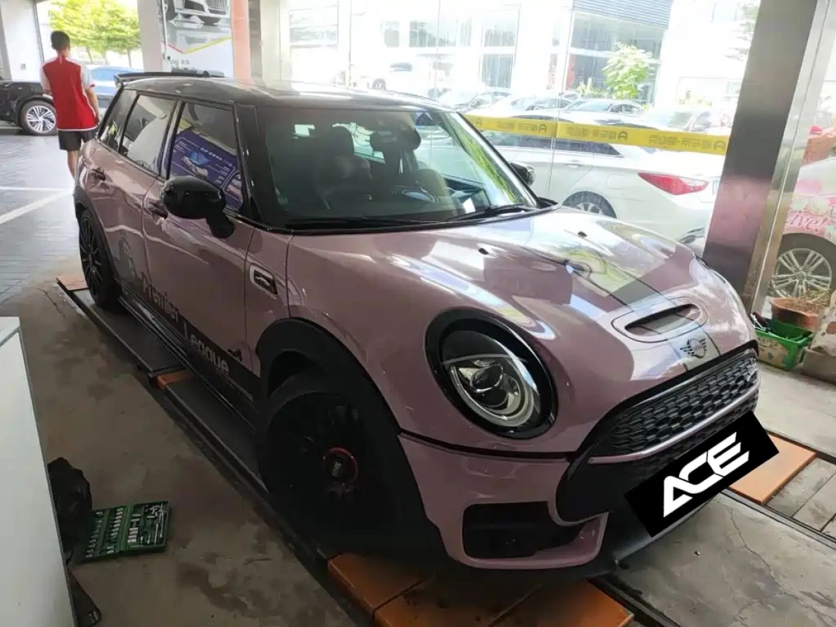 MINI JCW CLUBMAN
