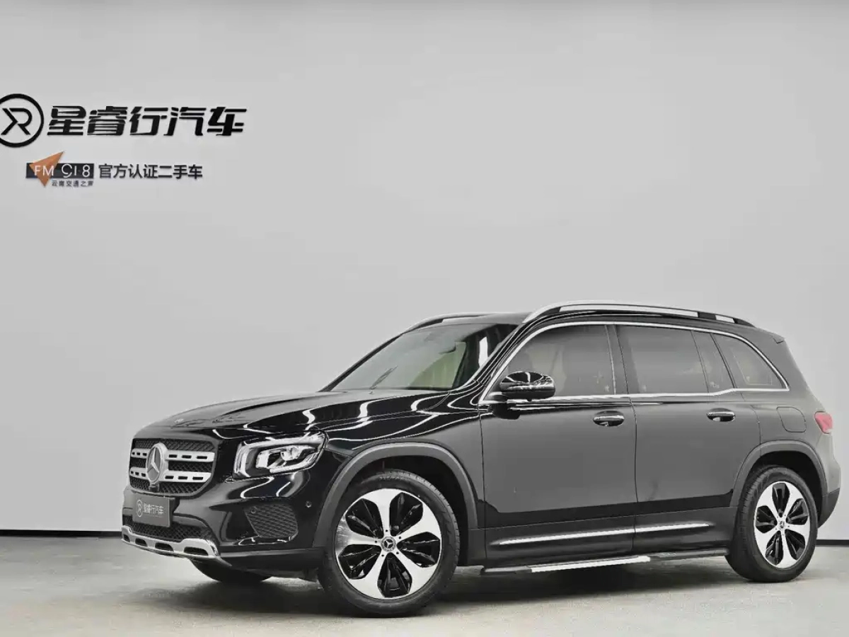 MERCEDES BENZ GLB