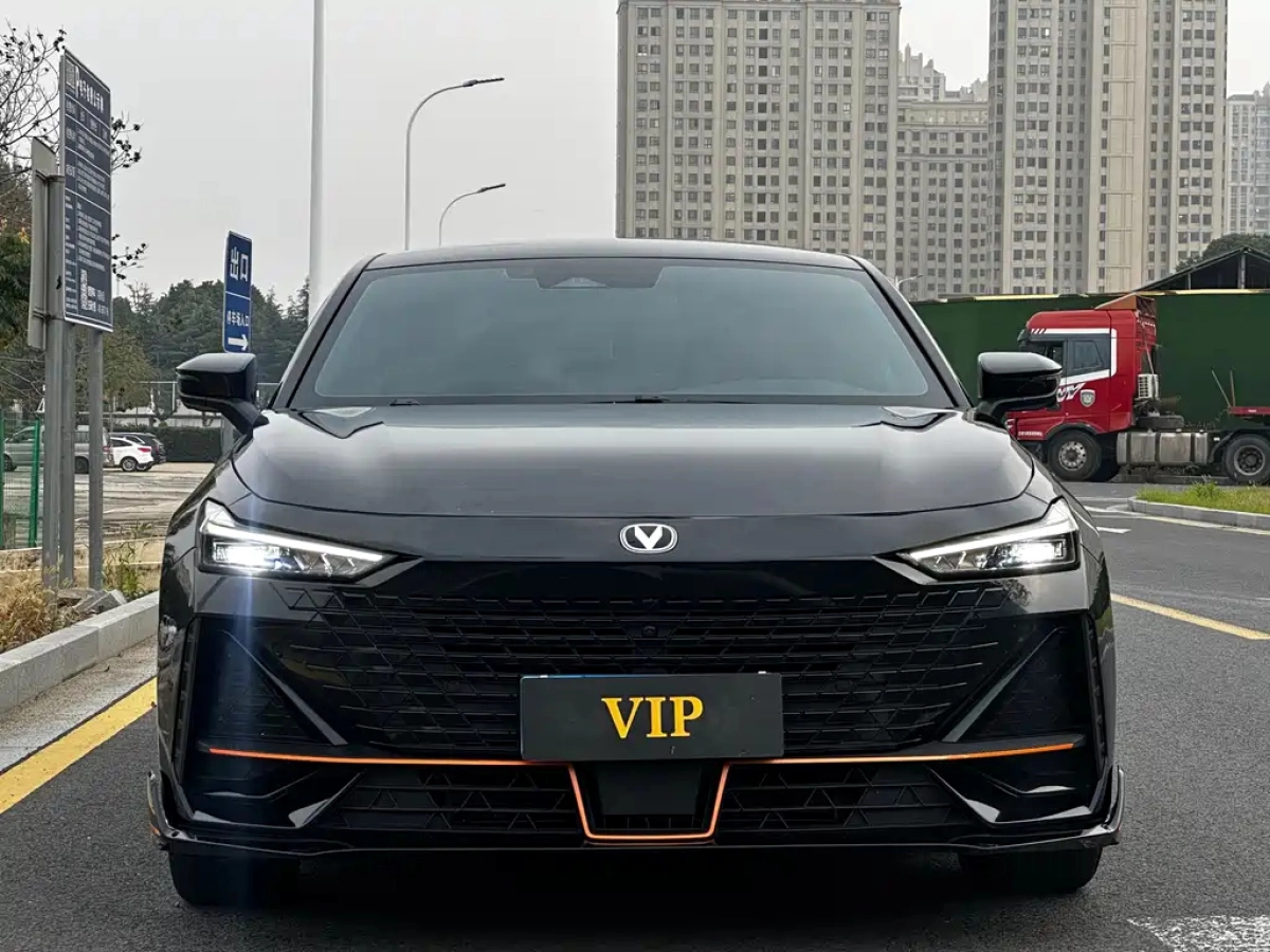 CHANGAN UNI-V
