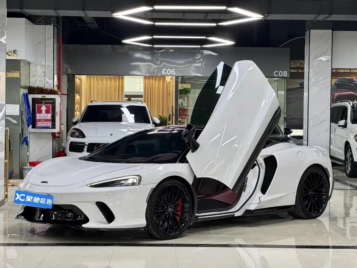 MCLAREN GT  2023