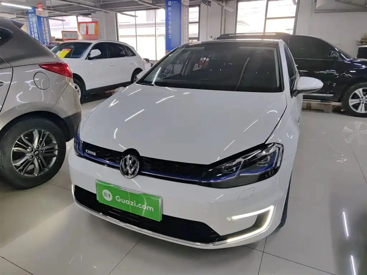 VOLKSWAGEN GOLF . E-POWER  2021