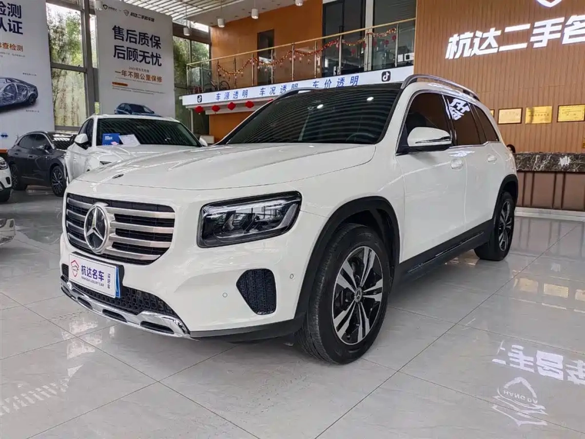 MERCEDES BENZ GLB