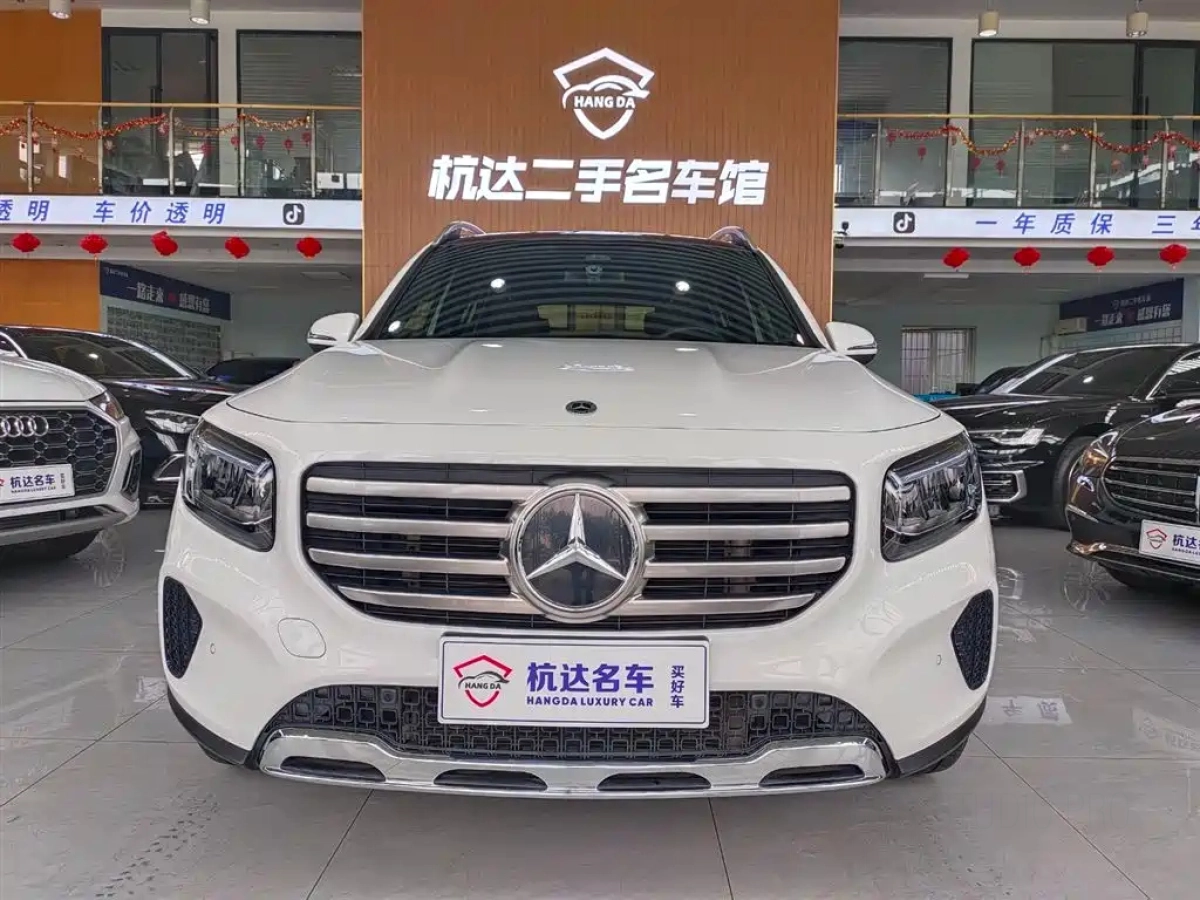 MERCEDES BENZ GLB