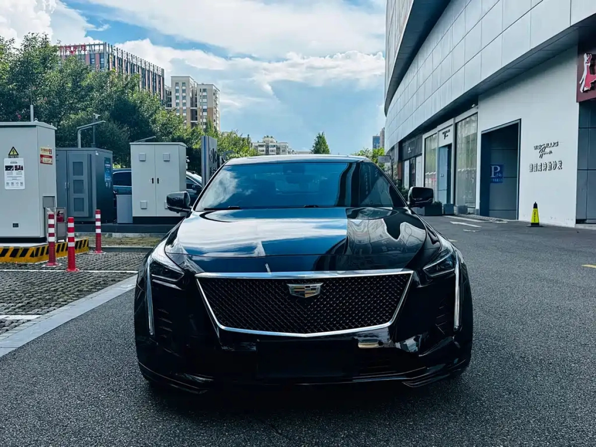 CADILLAC CT6