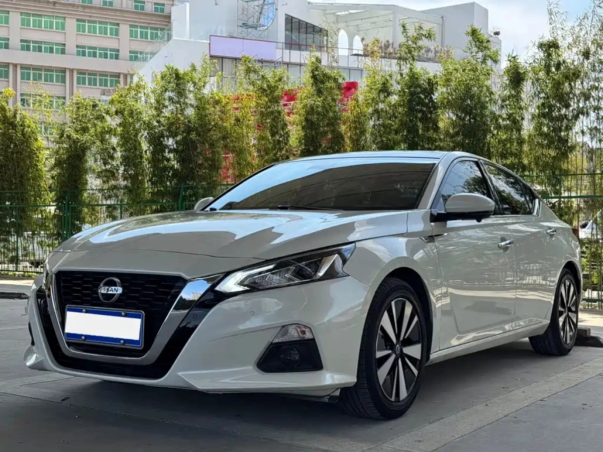 NISSAN TEANA  2022