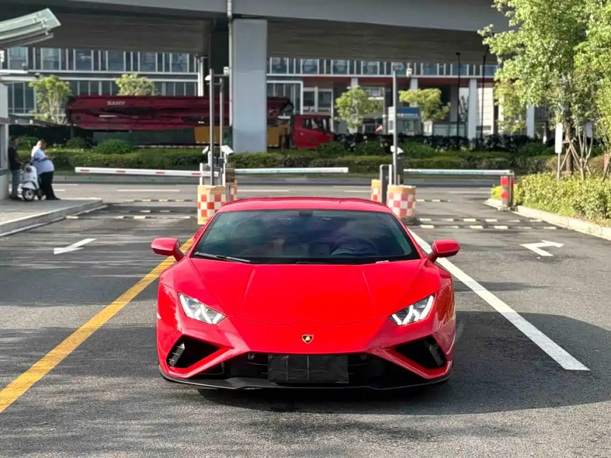 LAMBORGHINI HURACAN  2023