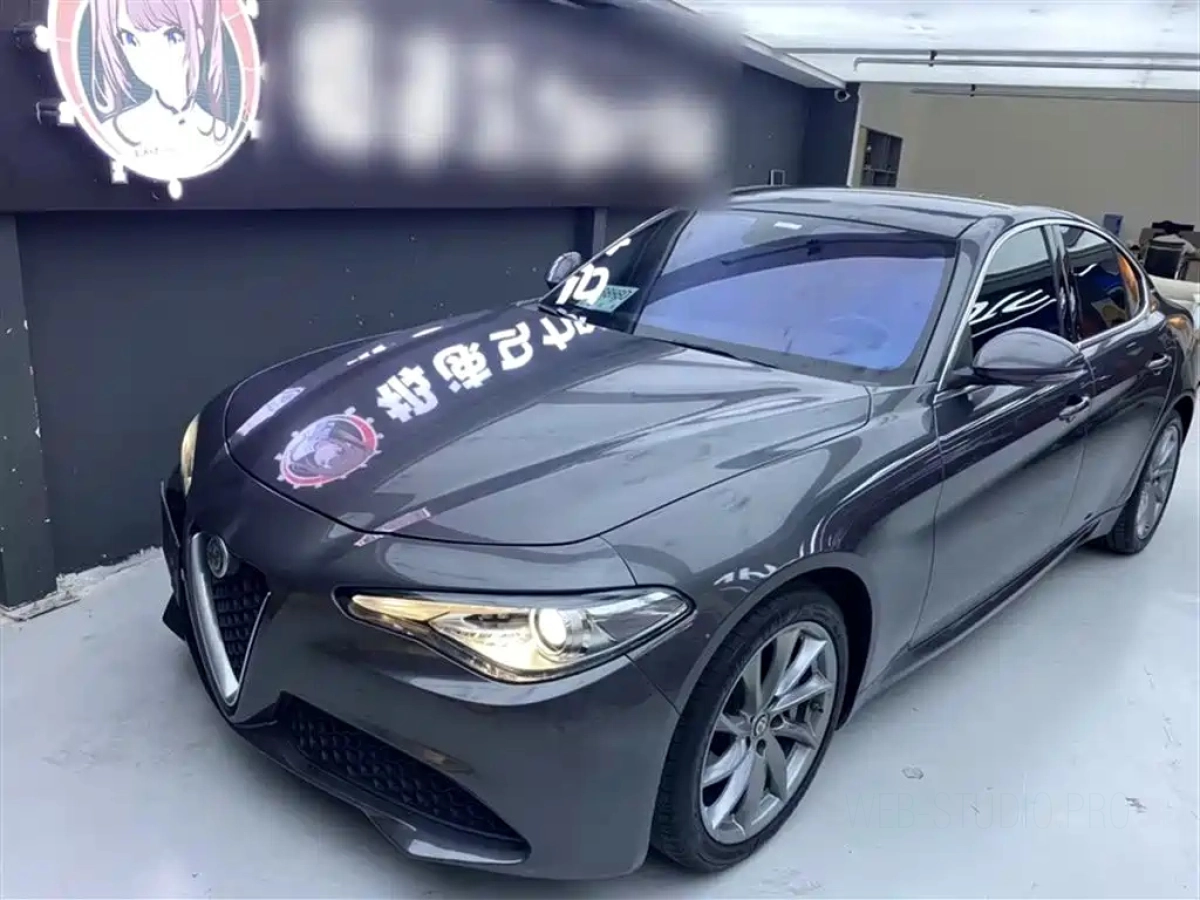 ALFAROMEO GIULIA  2021