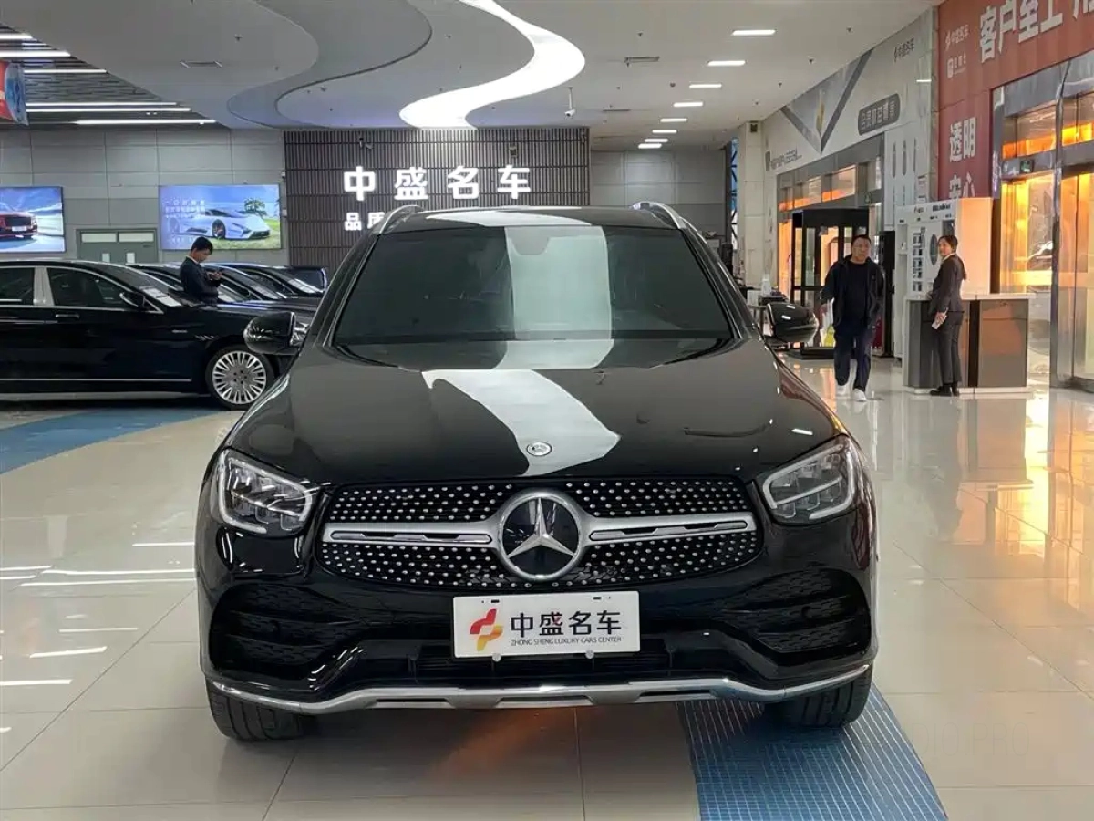 MERCEDES BENZ GLC